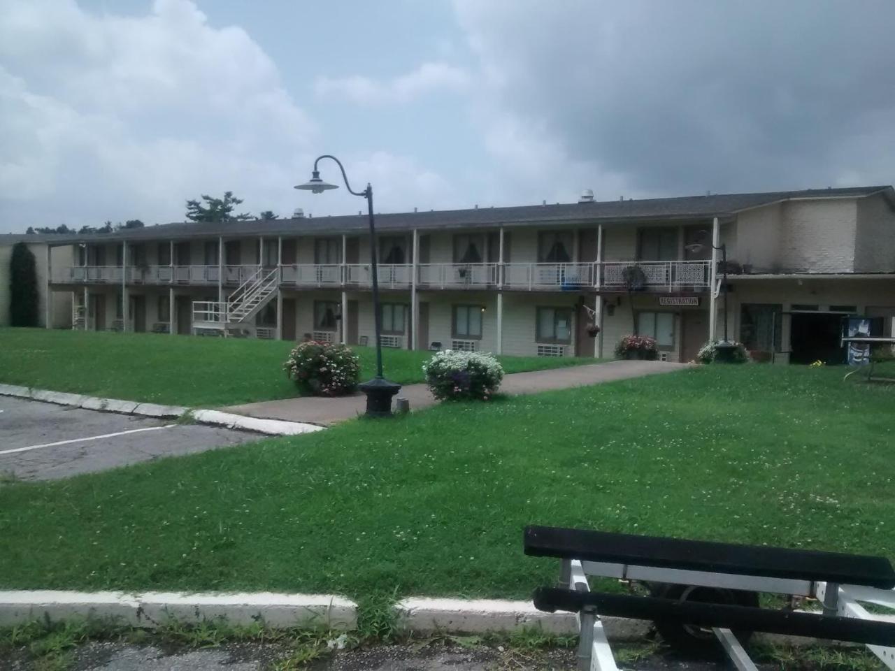 Ken Bar Lodge Gilbertsville Exterior foto